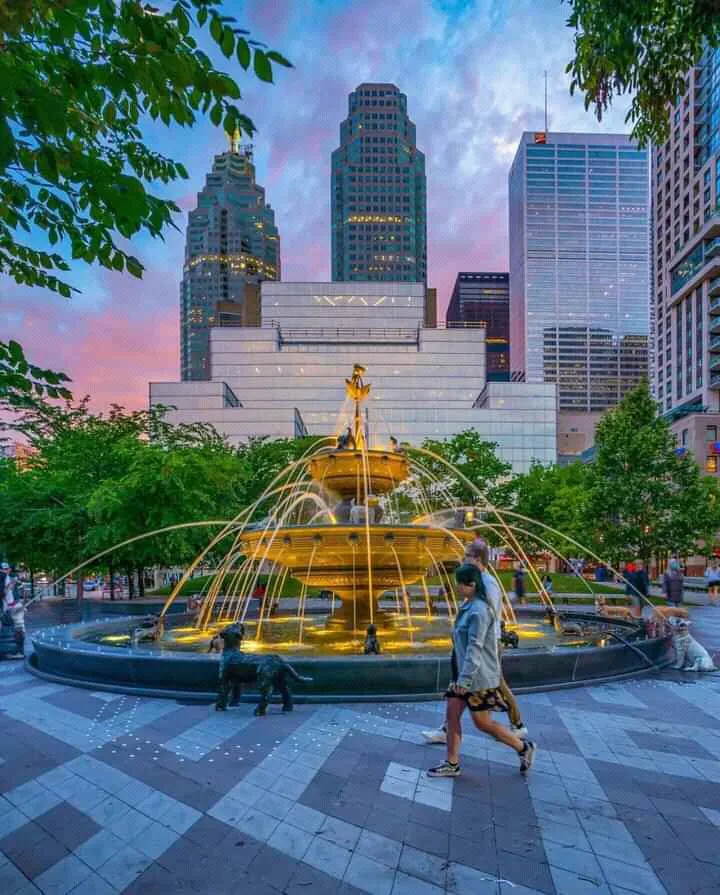 Toronto, ON